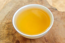 Carica l'immagine nel visualizzatore di Gallery, Liquore del tè verde con fiori di pomelo, Vietnam