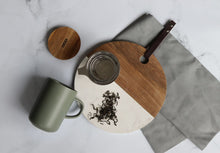 Carica l'immagine nel visualizzatore di Gallery, Tazza GRES con infusore e coperchio