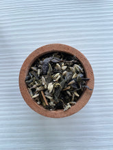 Carica l'immagine nel visualizzatore di Gallery, Tè verde con Fiori di Lavanda
